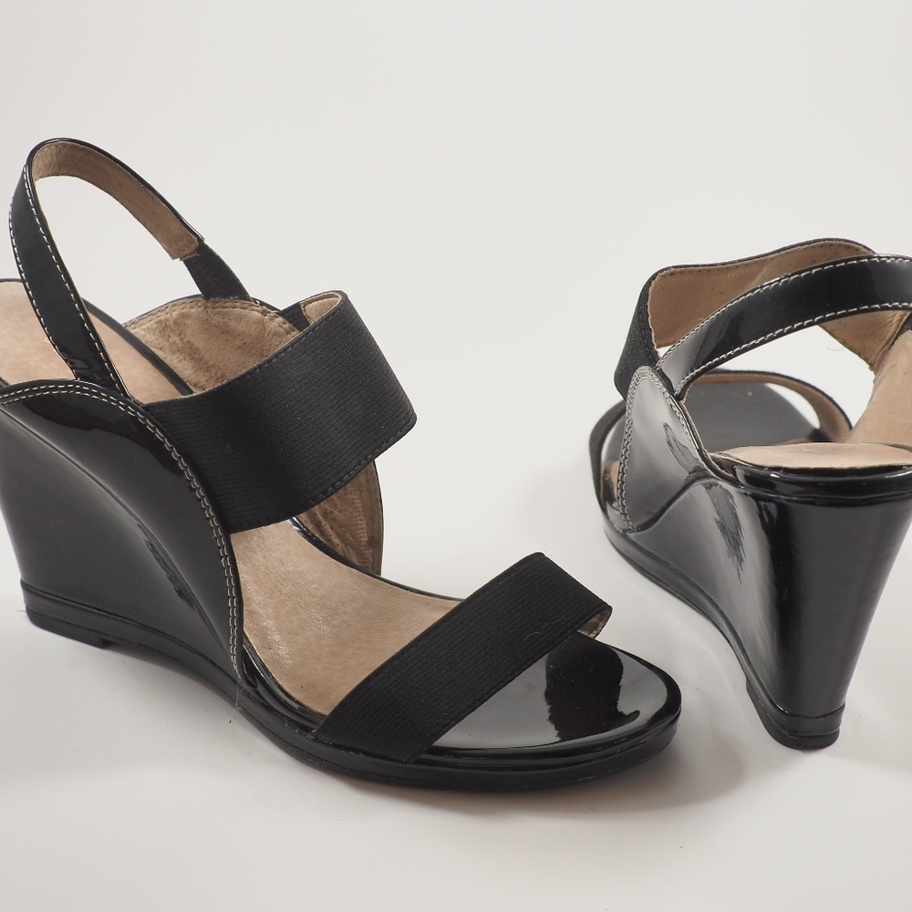 Donald Pliner Neka Black Patent Wedge Sandal 7